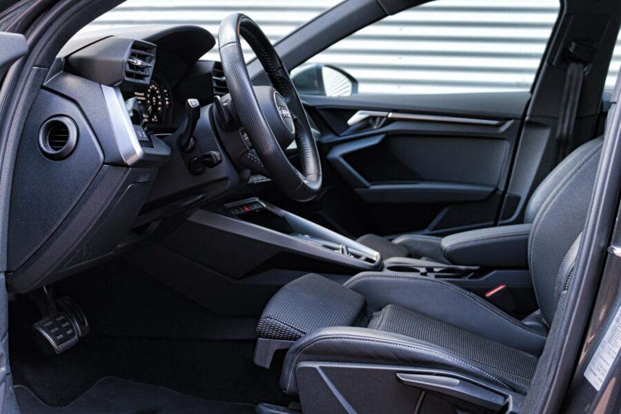 Audi A3 Sportback 35 TFSI 2x S-Line /AUT./LED/ACC/STOELVERW./CARPLAY/PDC V+A/PARK-ASSIST!