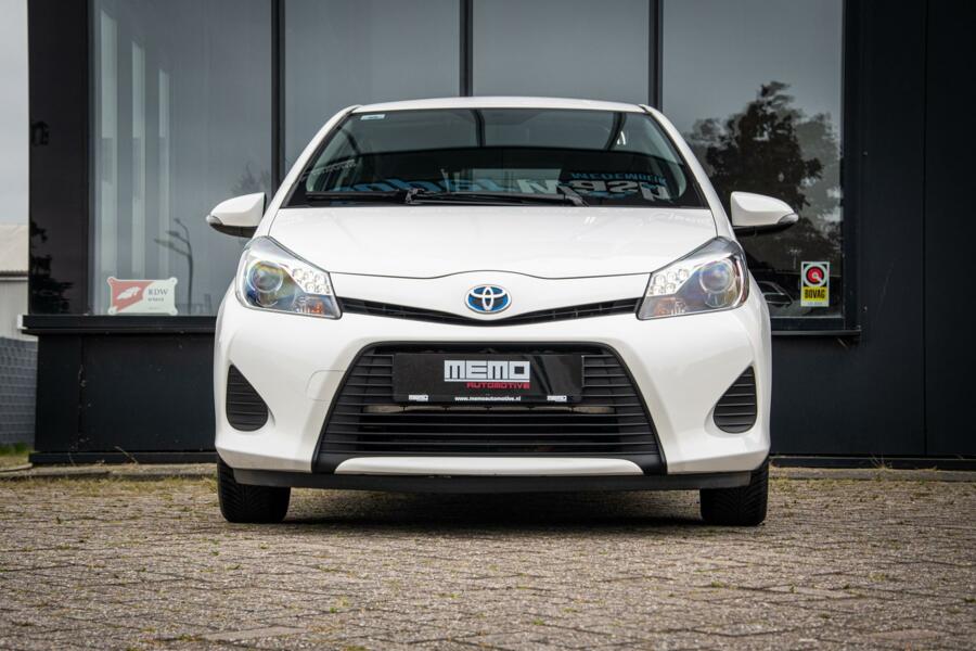 Toyota Yaris 1.5 Full Hybrid Aspiration*CAMERA*PARELMOER*NAVI*