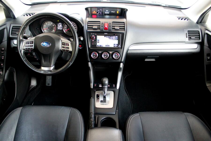 Subaru Forester 2.0 CVT Executive * Trekhaak * Navigatie  * Leder * Xenon