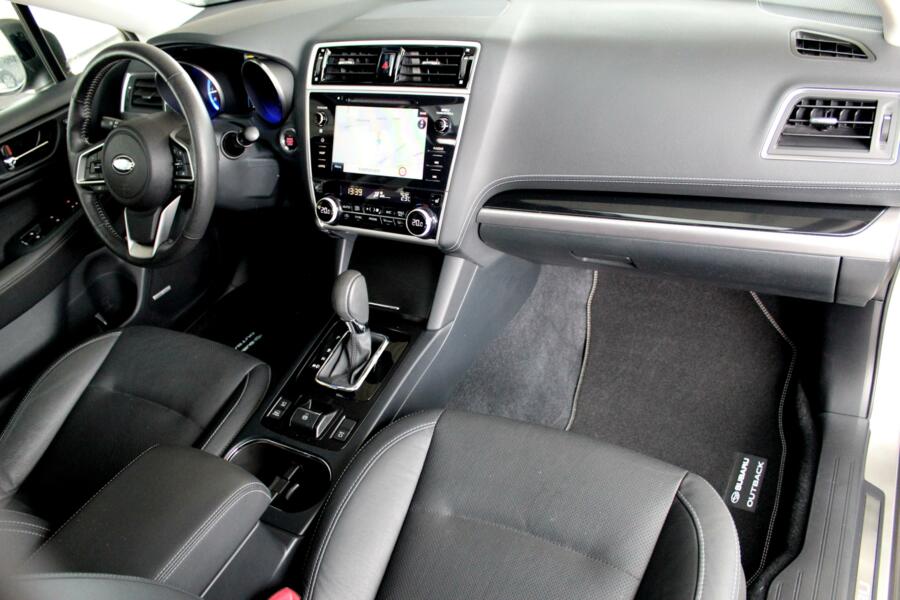 Subaru Outback 2.5 CVT Premium * Trekhaak * Navigatie