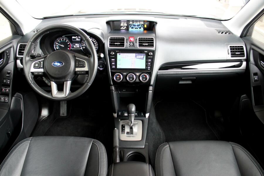 Subaru Forester 2.0 CVT Premium Eyesight * Trekhaak * Navigatie * BI-LED *