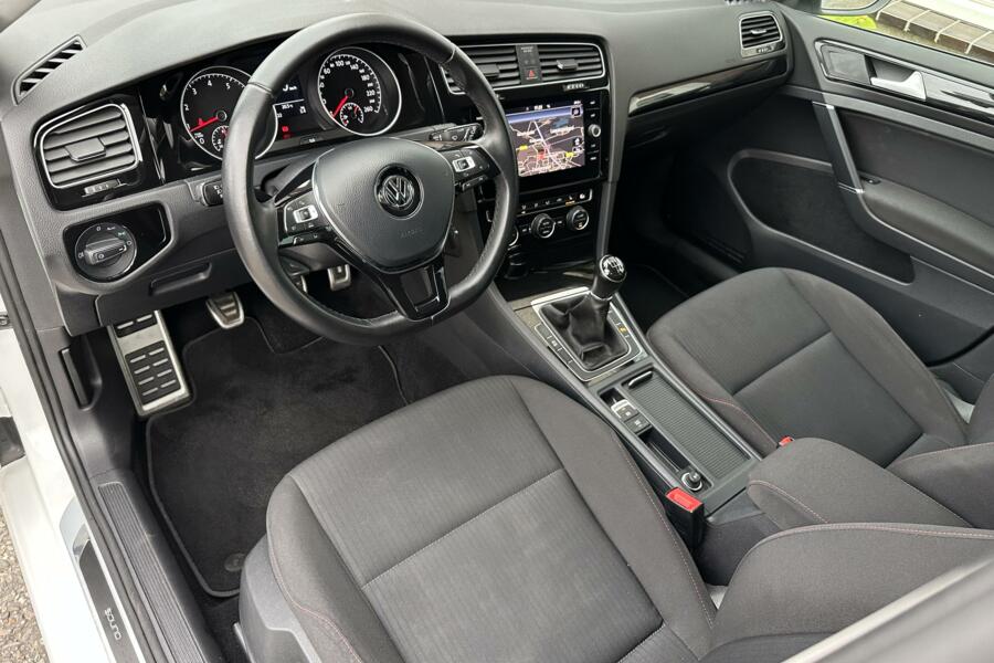 Volkswagen Golf 7 1.4 TSI 125pk 2x R-Line | 18 inch | Dynamic Light | Navi | Car Play | Garantie