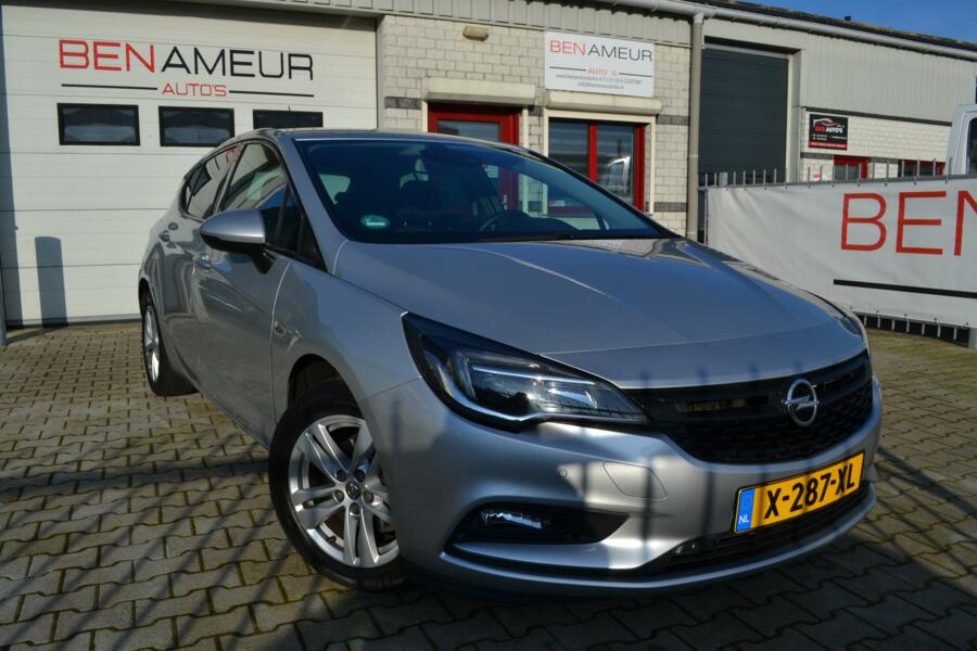 Opel Astra 1.0 INNOVATION CAM/ CLIMA/ LED