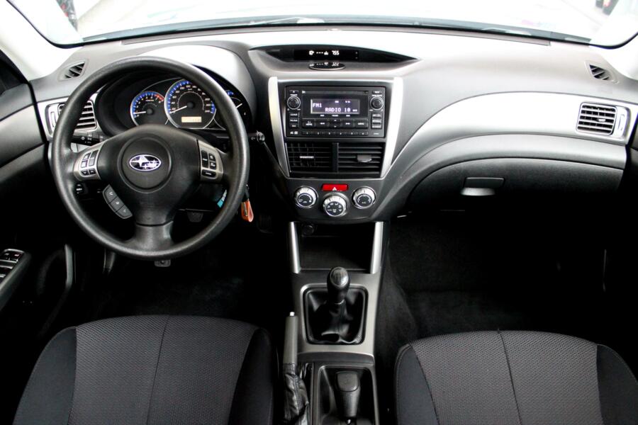 Subaru Forester 2.0 X Comfort * Trekhaak * Parkeersensoren * Cruise control * Climate control *