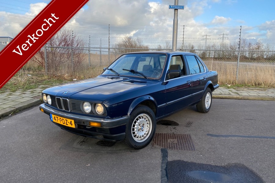 BMW 3-serie 1984 320i e30 6 cilinder. 2jr APK! Uniek oldtimer