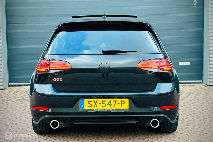 Volkswagen Golf 2.0 TSI GTI Performance