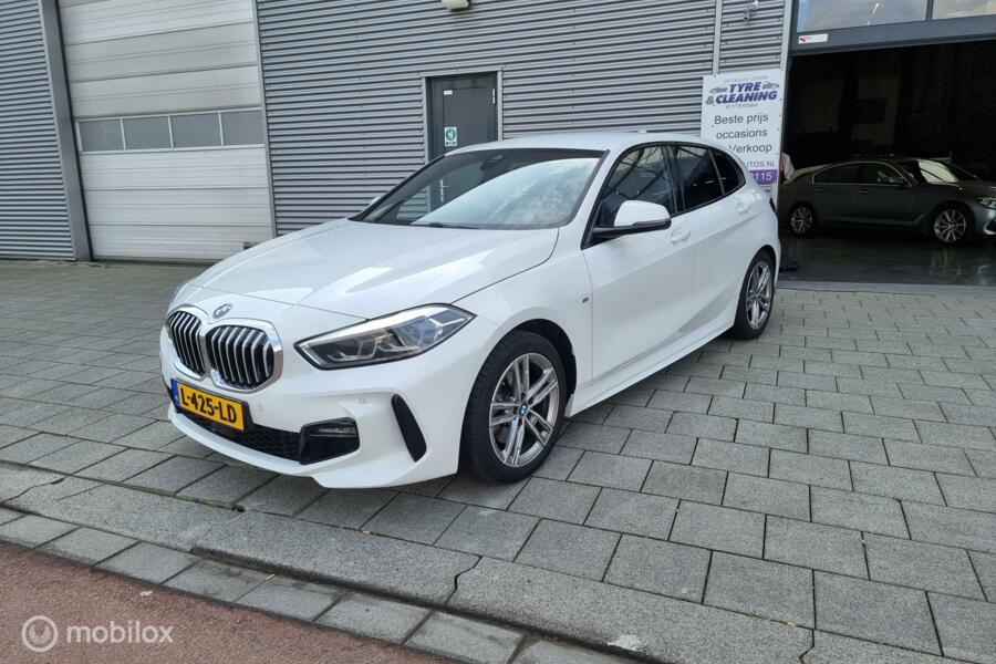 BMW 1-serie 118i Corporate Lease M Sport Fabrieksgarantie