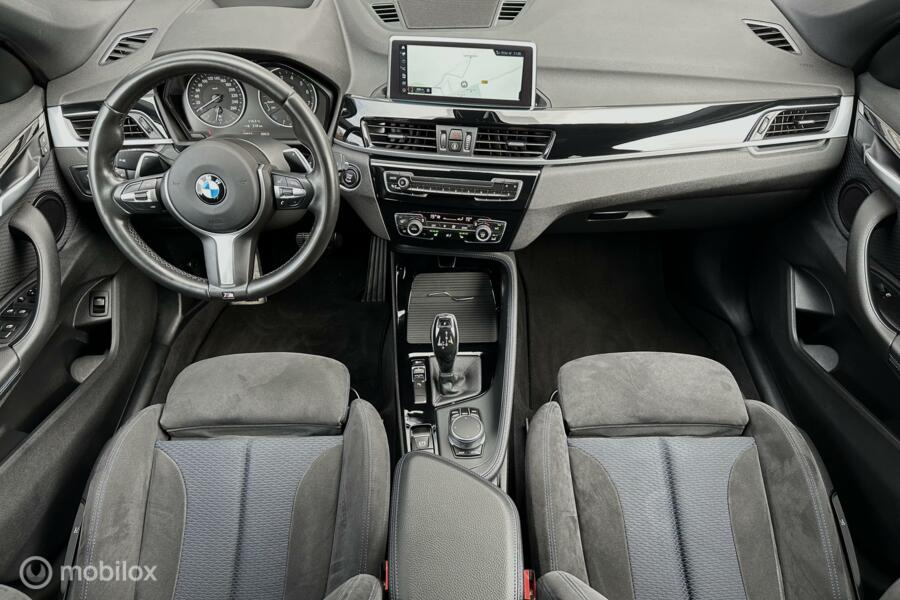 BMW X1 sDrive20i M Sport Schuifdak Automaat Navi Head Up