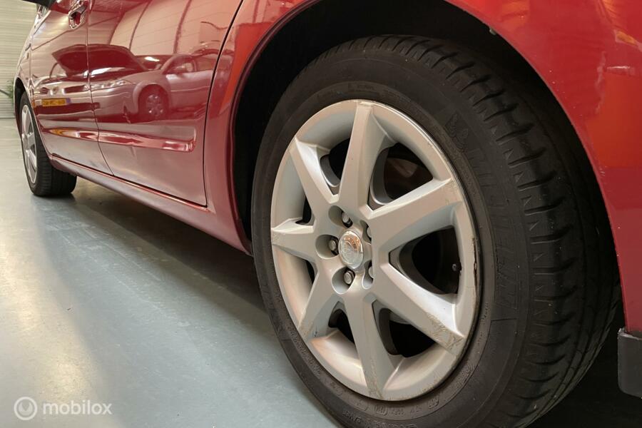 Toyota Prius 1.5 VVT-i Business Keyless | Navi | Cruise