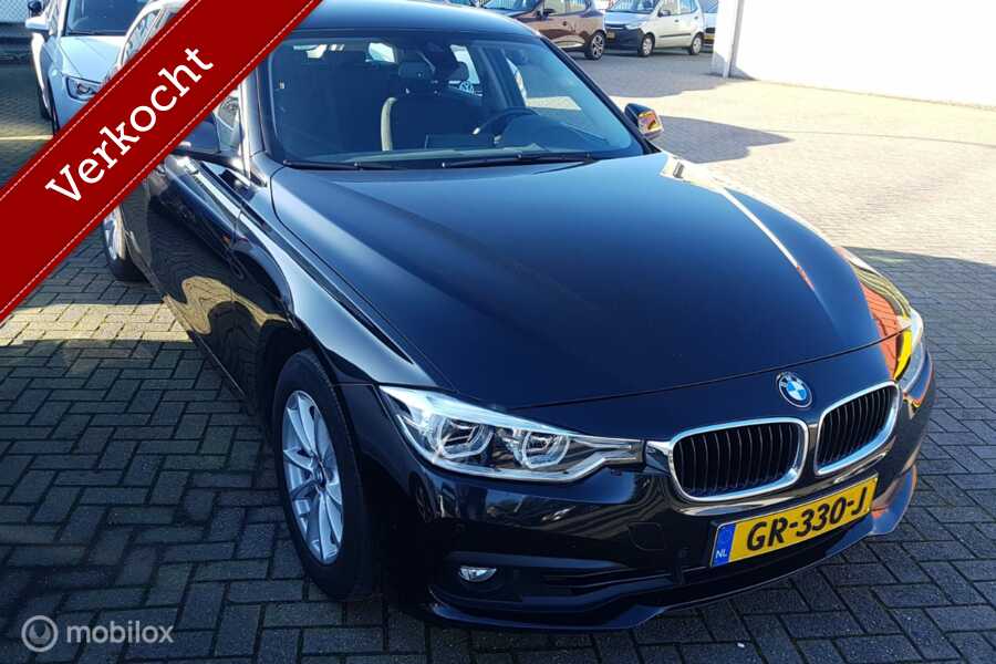 BMW 3-serie Touring F31 320i 135kw 320i Automaat 135kw Essential