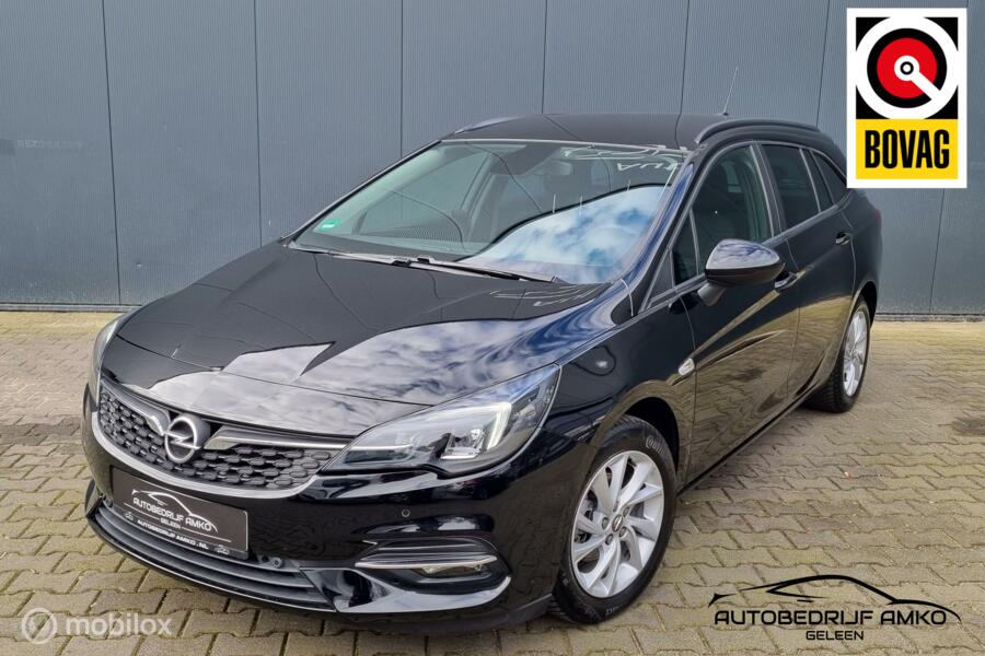 Opel Astra Sports Tourer 1.2 Elegance / NIEUWSTAAT / NAVI / CAMERA
