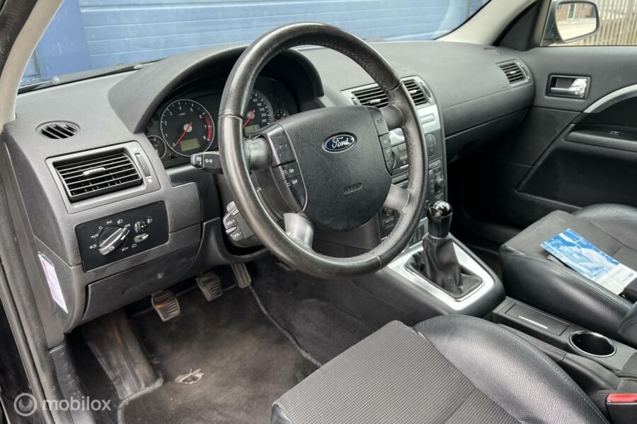 Ford Mondeo Wagon 1.8-16V Platinum / AIRCO / CRUISE / APK 06-2023!