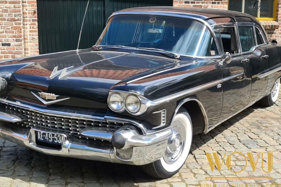 Cadillac FLEETWOOD LIMO 75  1958