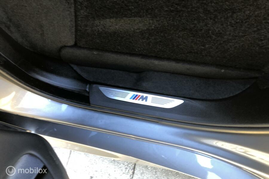BMW X5 M50d M Sport Edition bomvol opties. Grijs Kenteken!