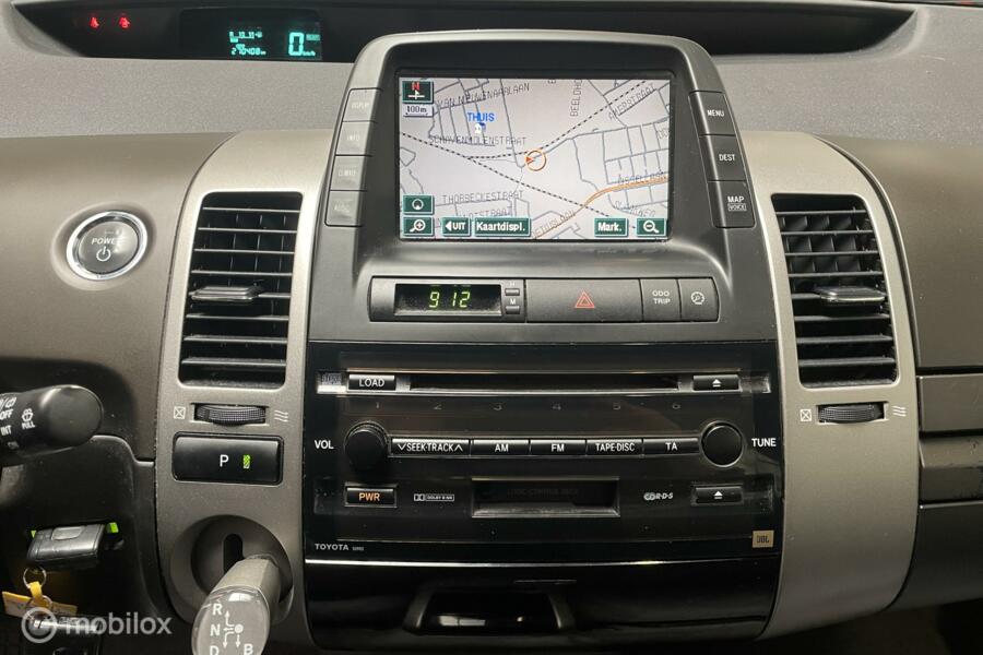 Toyota Prius 1.5 VVT-i Business Navi | Camera | Keyless | Trekh