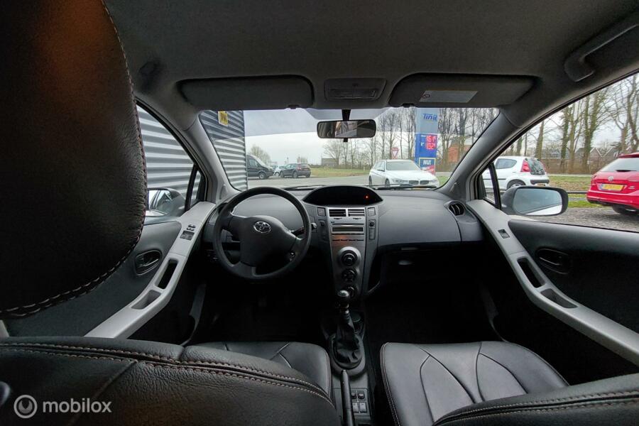 Toyota Yaris 1.3 VVTi Comfort,  voll leer.