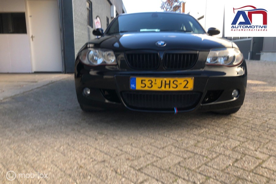 BMW 1-serie 118i Business Line M int, M ext, M onder 2 v eig