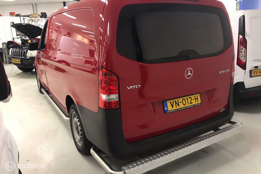 Mercedes Vito 109 CDI Lang 141000KM rood