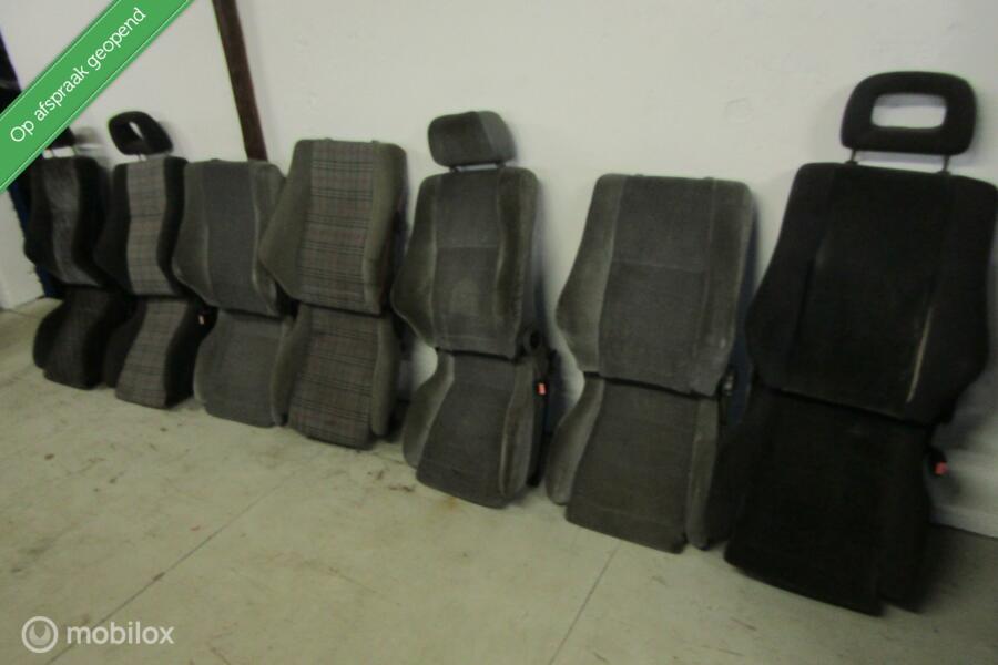 Stoel stoelen achterbanken Opel Kadett E GSI