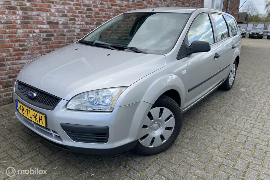 Ford Focus Wagon 1.4-16V Trend