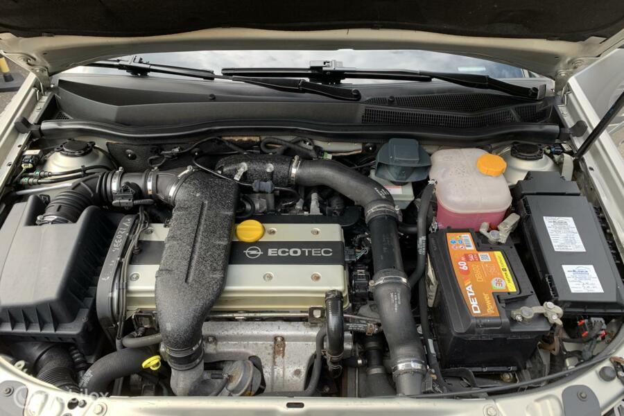 Opel Astra TwinTop 2.0 Cosmo 200 PK leder xenon navigatie NL auto