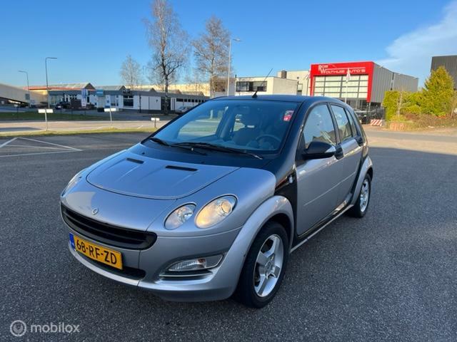 Smart forfour 1.1 pure met airco.