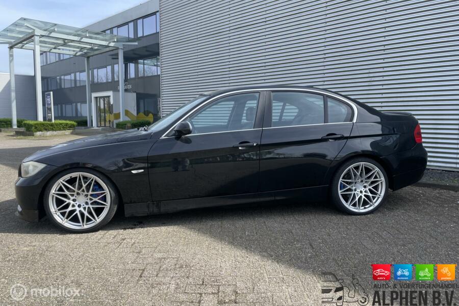BMW 3-serie 325i - M Sport - Xenon - Leder -