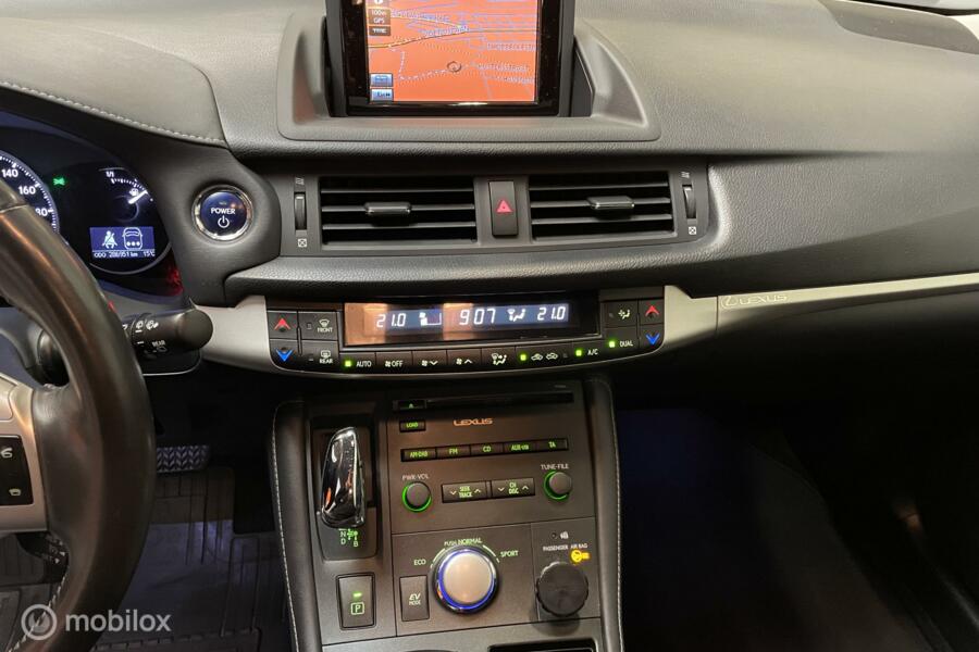 Lexus CT 200h First Edition Navi | LED | Camera | 17"LM-velgen