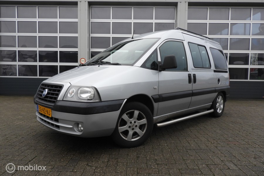 Fiat Scudo Bus 2.0-16V  Automaat, 8 persoons , airco