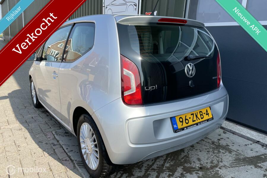 Volkswagen Up! 1.0 high up! Airco, Navi, N.A.P. Nieuwe APK!!