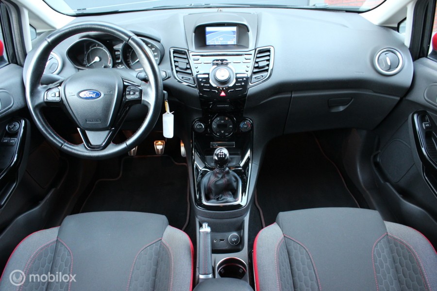 Ford Fiesta 1.0 EcoBoost Red Edition | Winterpakket | Navi |