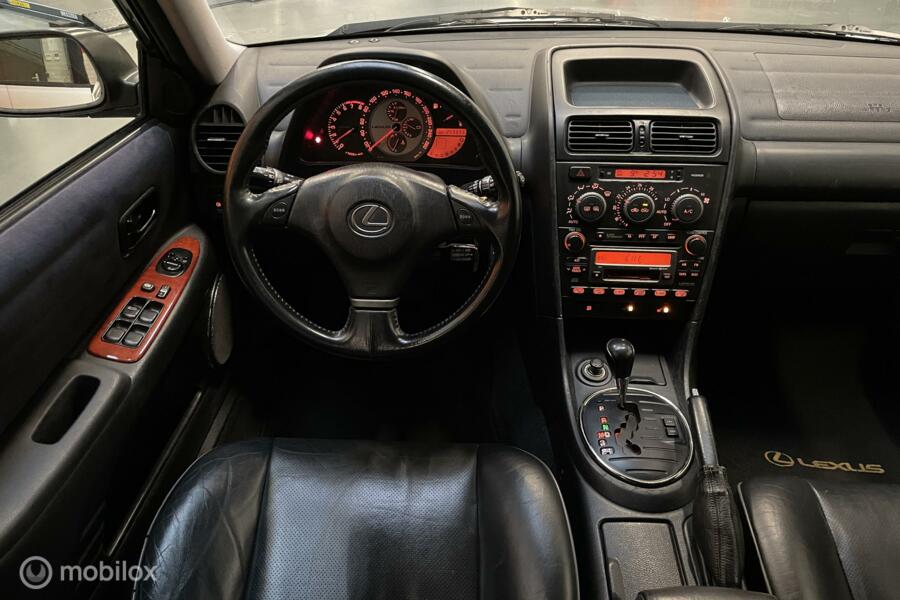 Lexus IS 300 SportCross Aut 214PK Leer | Xenon | Uniek!