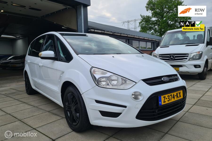 Ford S-Max 2.0 Titanium 7persoons./clima/cruise/trekhaak