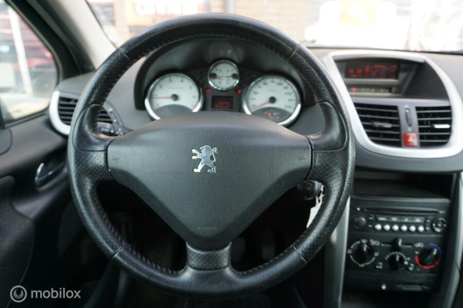 Te koop Peugeot 207 1.4-16V XS!