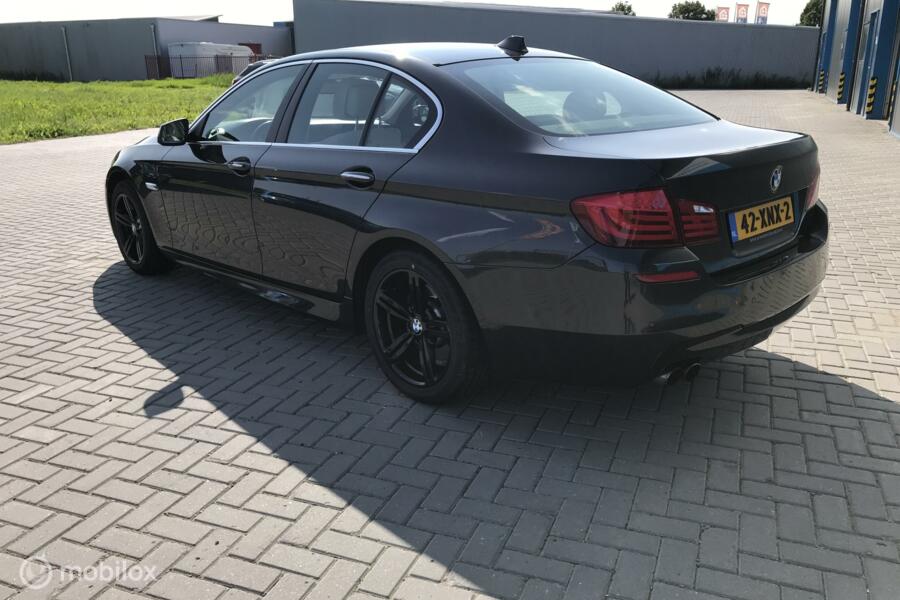 BMW 5-serie 528i High Executive