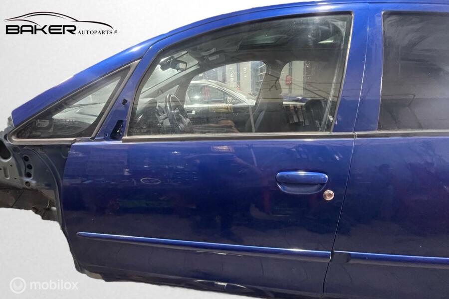 Portier linksvoor blauw 5-deurs Mitsubishi Colt VI (04-13)