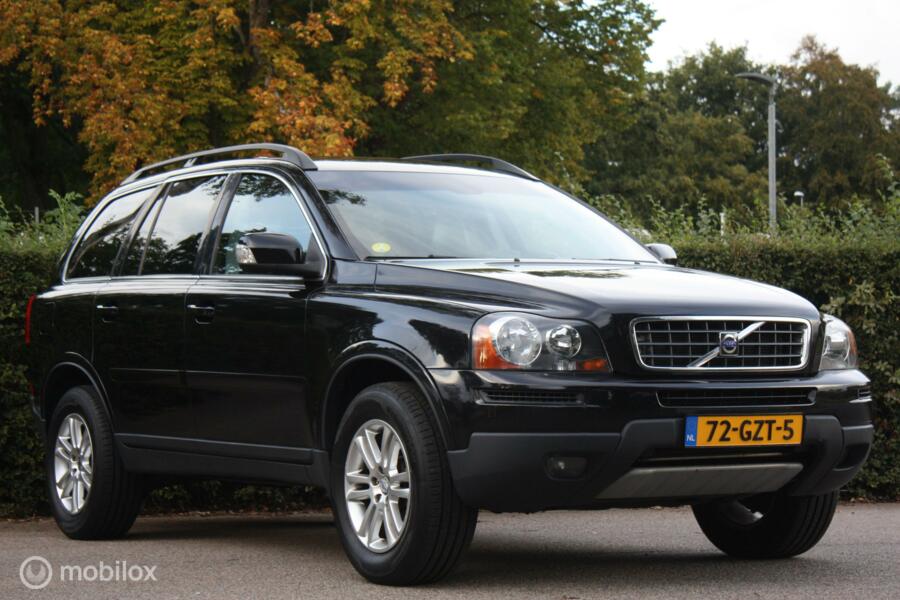 Volvo XC90 3.2 aut Momentum 7-zit | Navigatie | Youngtimer