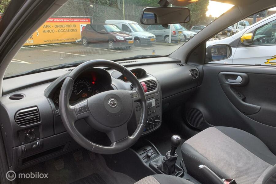 Opel Corsa 1.2-16V Maxx + airco