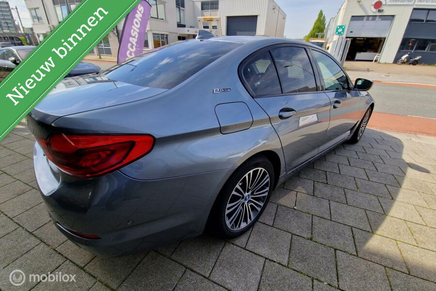 BMW 5-serie 530e iPerformance High Executive zeer zuinig