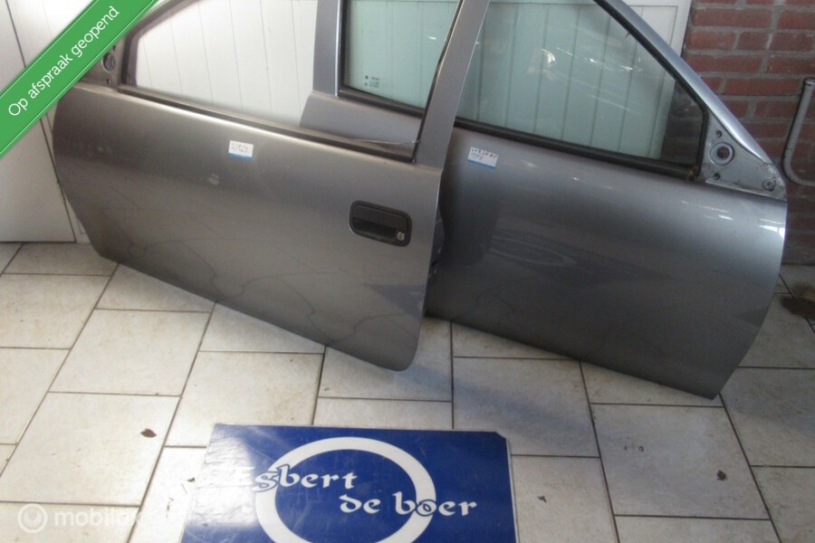 Opel Corsa B deur links + rechts 3 deurs, bj '93 t/m '00