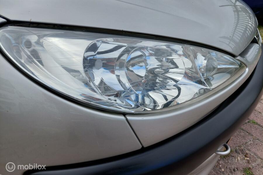 Peugeot 206 1.4 HDi  AIRCO 5 DEURS VERKOCHT