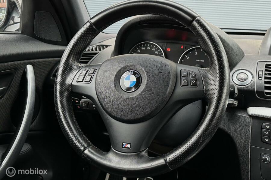 BMW 1-serie 118i M Sport Schuifdak Xenon Navi 18 Inch Cruise