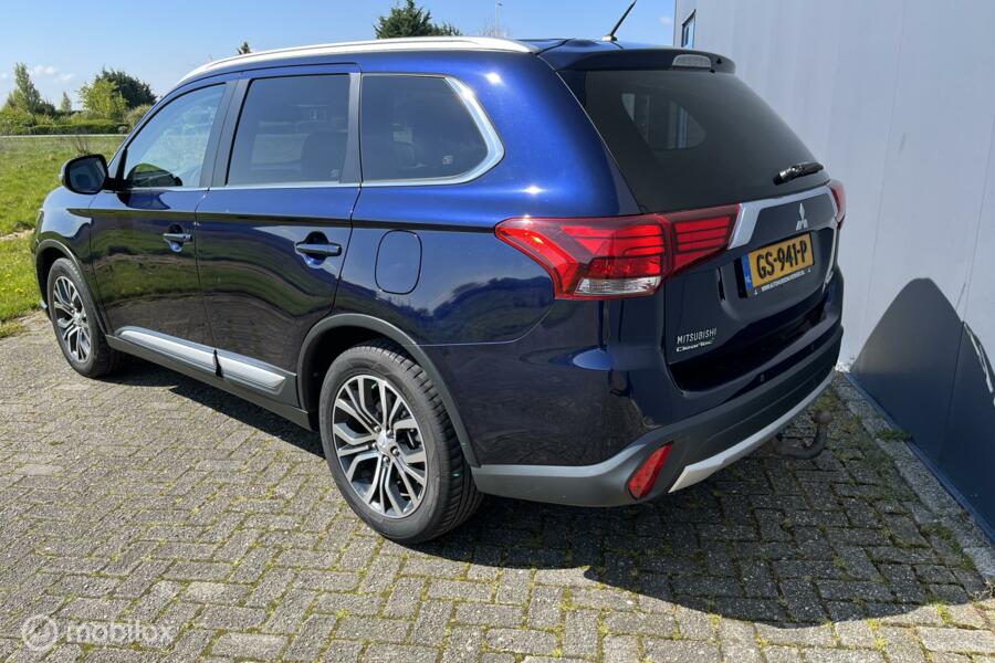Mitsubishi Outlander 2.0 Instyle 7 pers. trekhaak. automaat