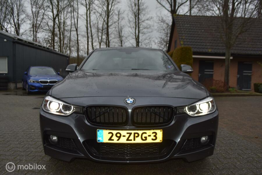 BMW 3-serie 320i M Sport High Executive Leder zwart