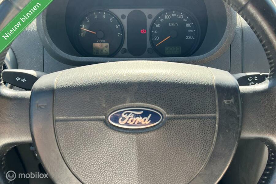 Te koop Ford Fusion 1.6-16V Luxury!