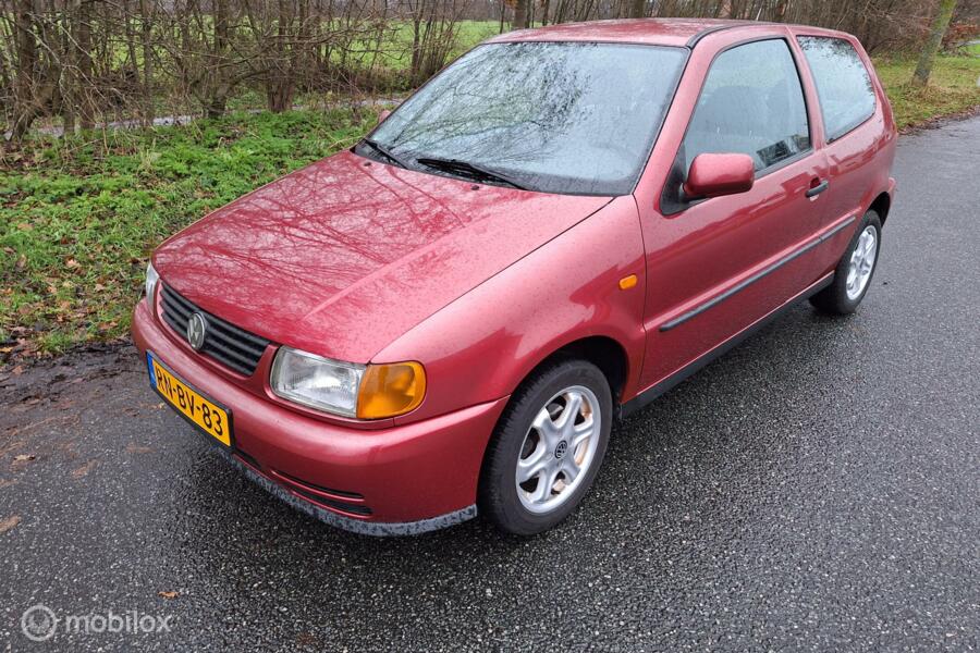 Volkswagen Polo 1.6 BJ 1997 # Automaat # Met Nieuwe APK!