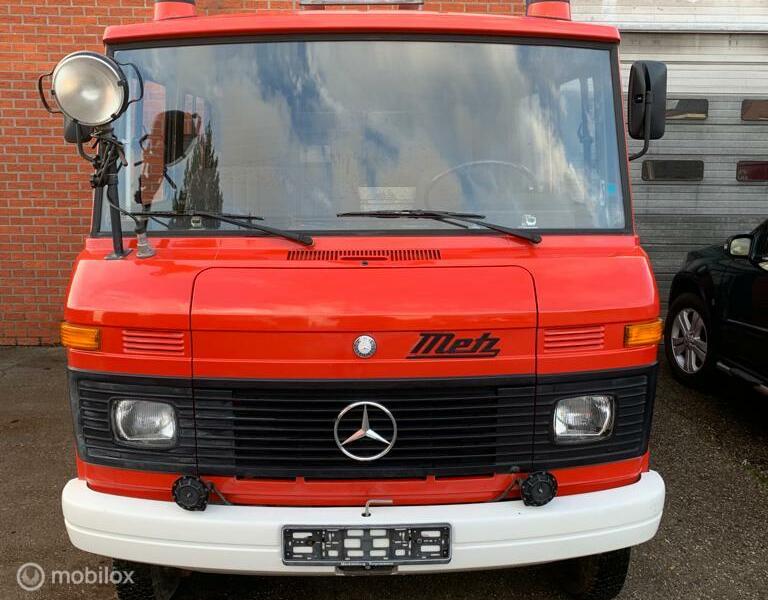 Mercedes 409  1982  brandweer 16000 kilometer camper