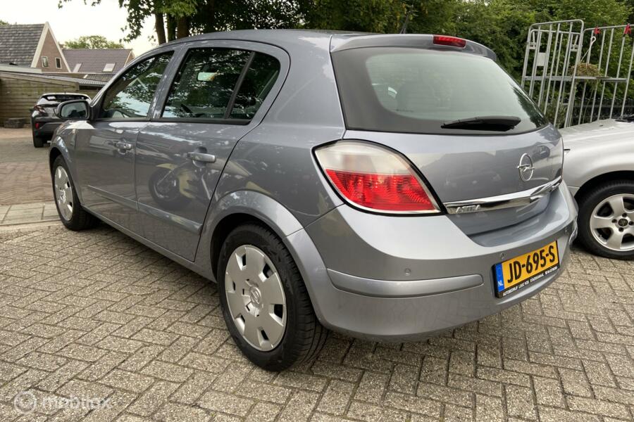 Opel Astra 1.6 Airco , Grote beurt, Distributie-set