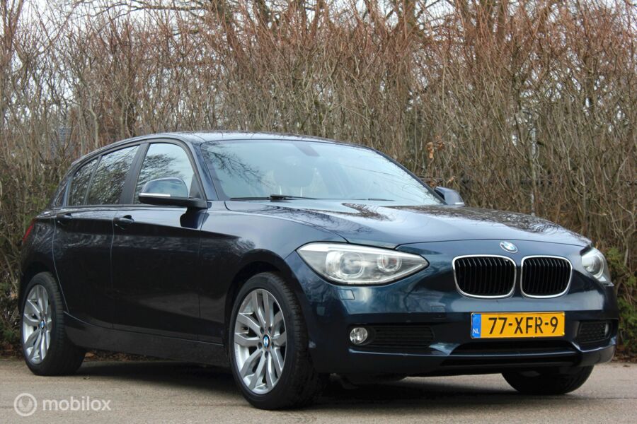 BMW 1-serie F20 116i Business AUTOMAAT navi/cruise/xenon/pdc