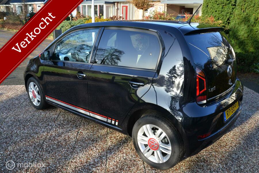 Volkswagen Up! 1.0 BMT up! beats 5drs. Lage km stand NL auto